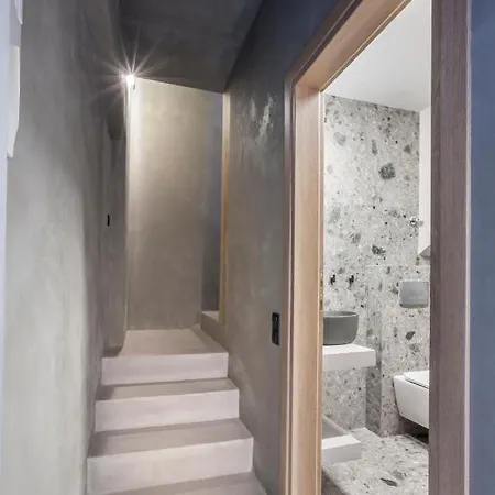 Beach Maisonette *
