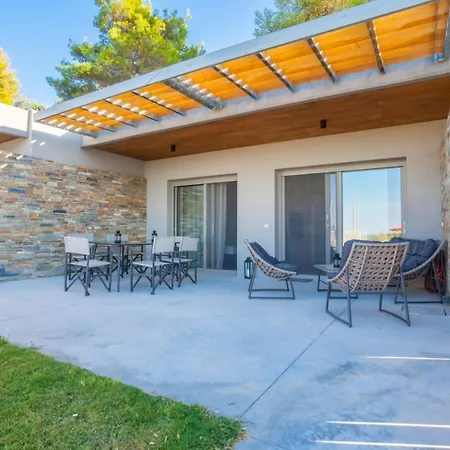Beach Maisonette