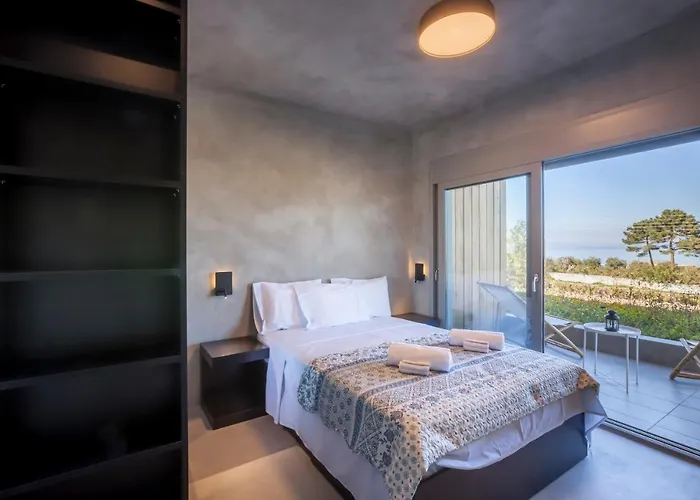 Beach Maisonette Villa Hanioti