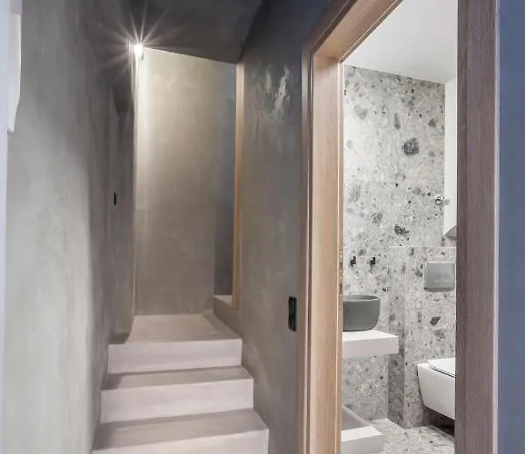 Beach Maisonette *